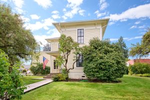 View of the front of the Hoover Minthorn House Museum in Newberg Oregon